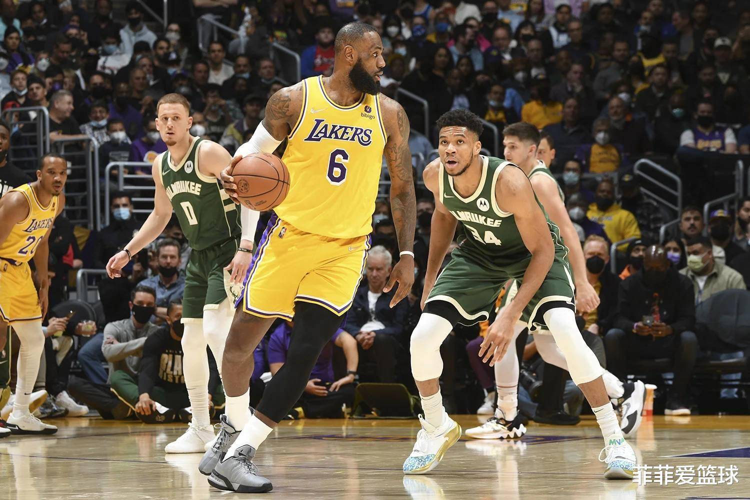 开云体育-湖人不断突破!,德罗巴连续十场比赛得分超过险胜引发球迷热议-开云体育